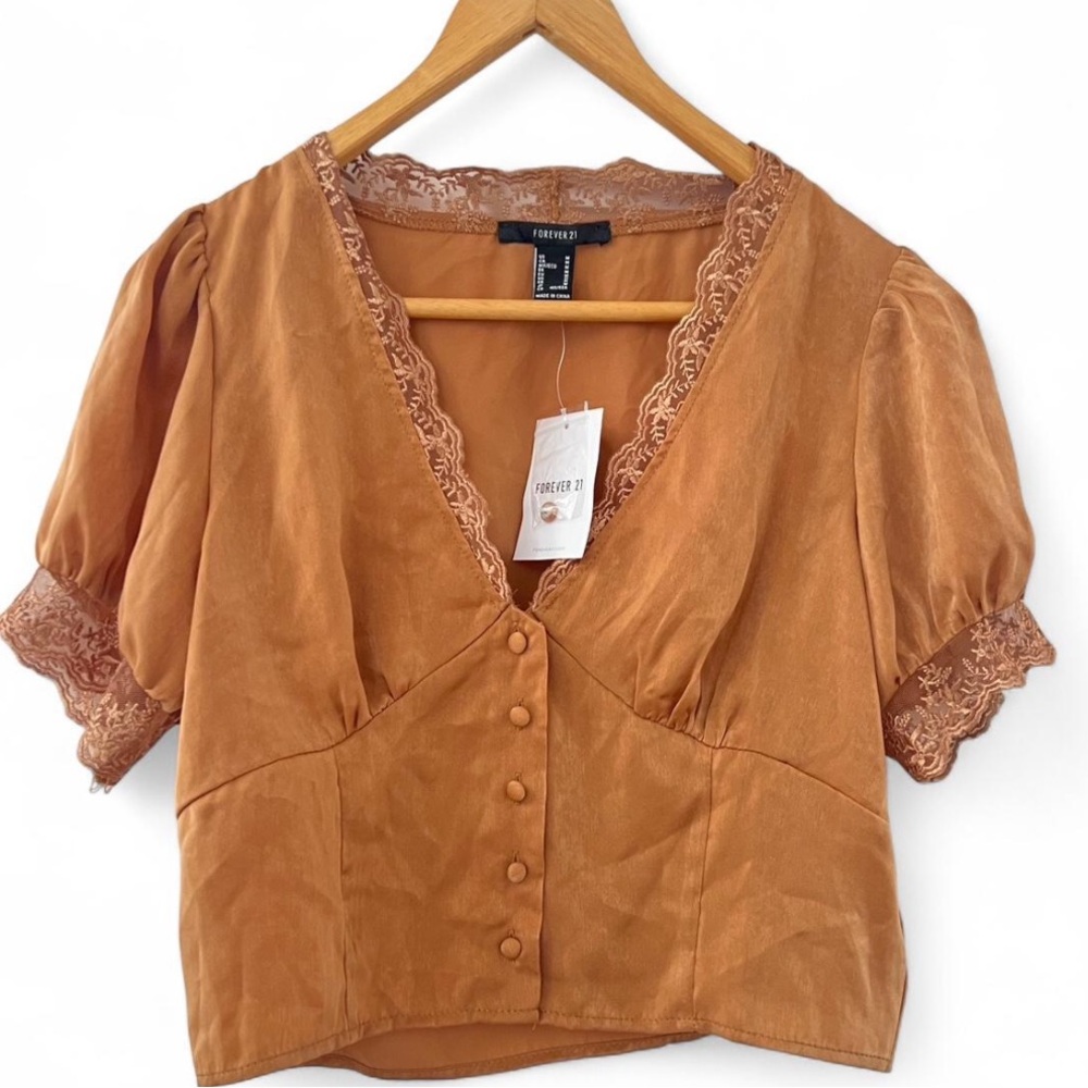 NWT Forever 21 Satin Lace Trim Puff Sleeve Crop Top - Maple Brown - Medium